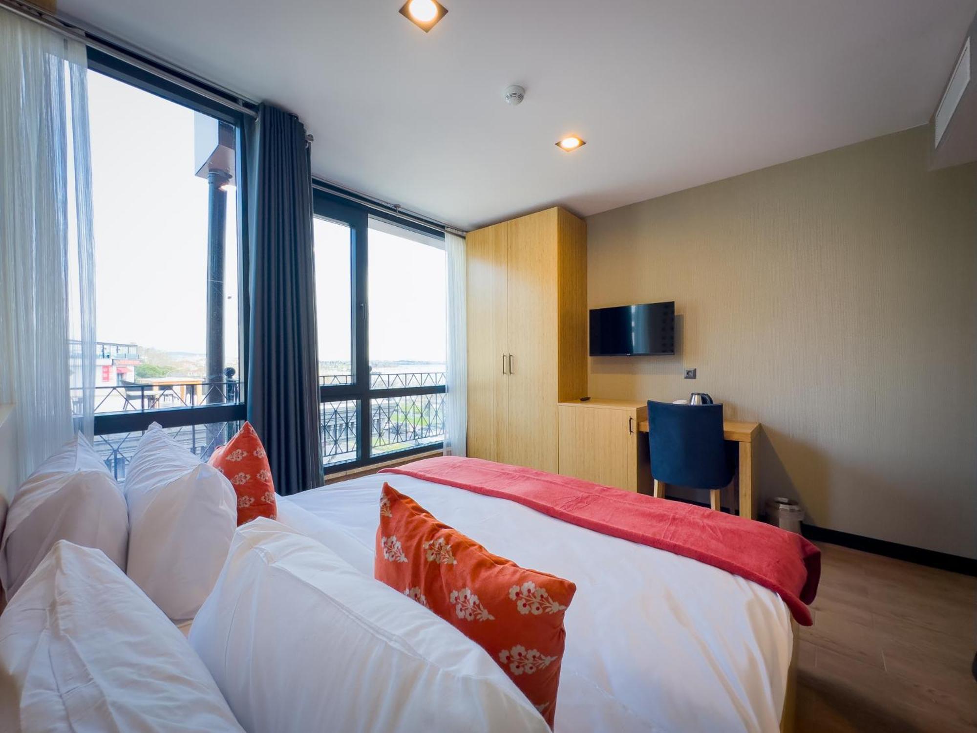 Mihman Hotel อิสตันบูล ภายนอก รูปภาพ
